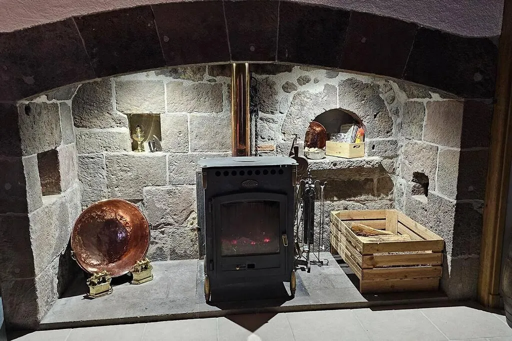L'Oustal De L'Adrienne E Jean , Gite De Campagne Au Pied Des Montagnes Tournemire  France